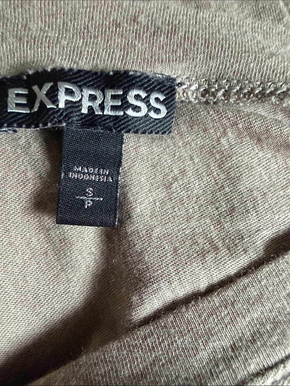 Express Colorblock Tee - Picture 8 of 8